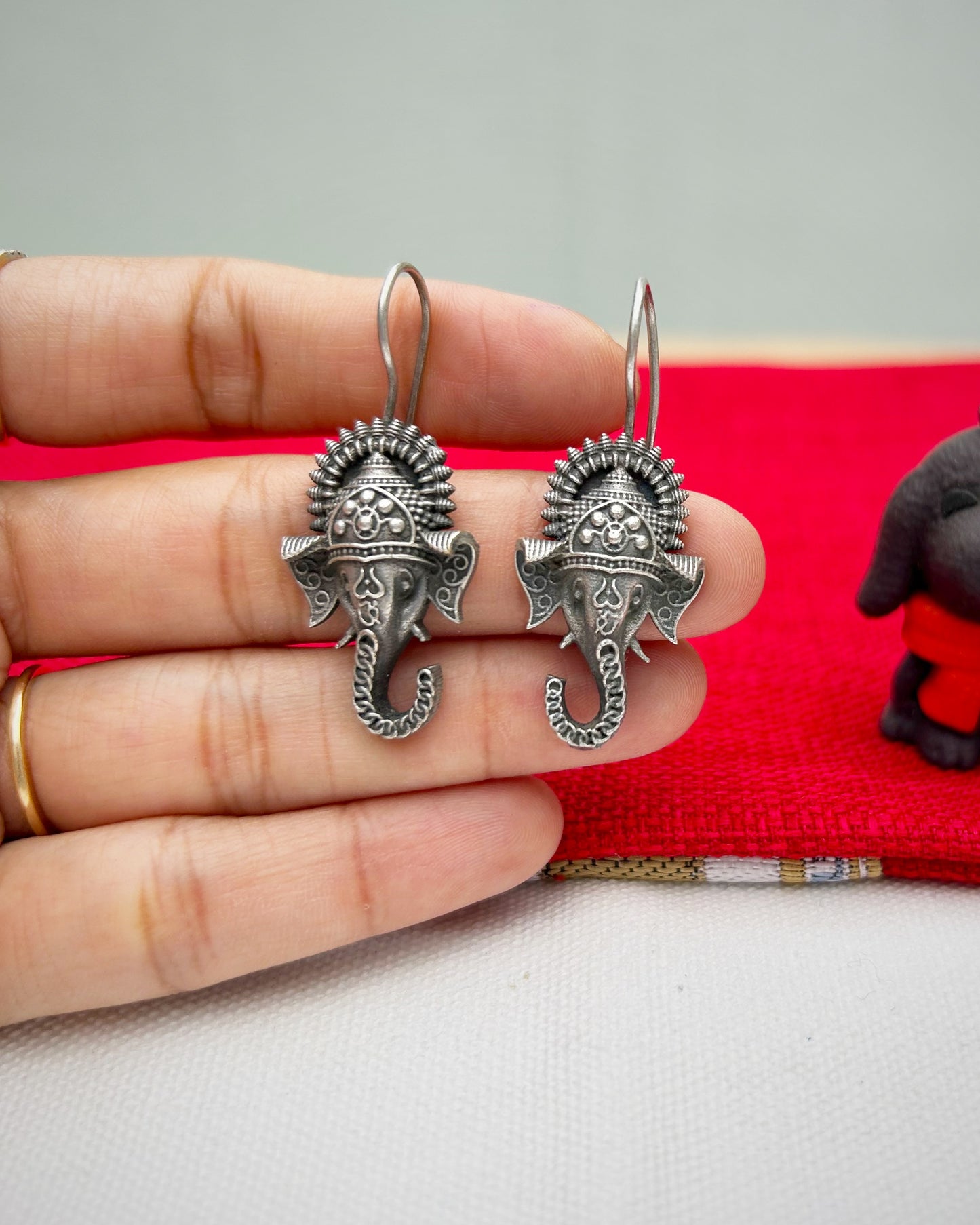Ganesha Antique Polish Dangler