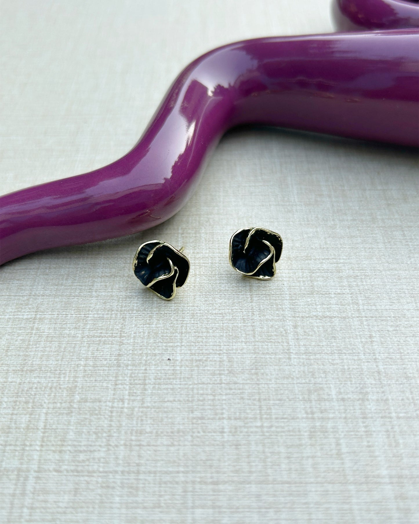 rose earrings