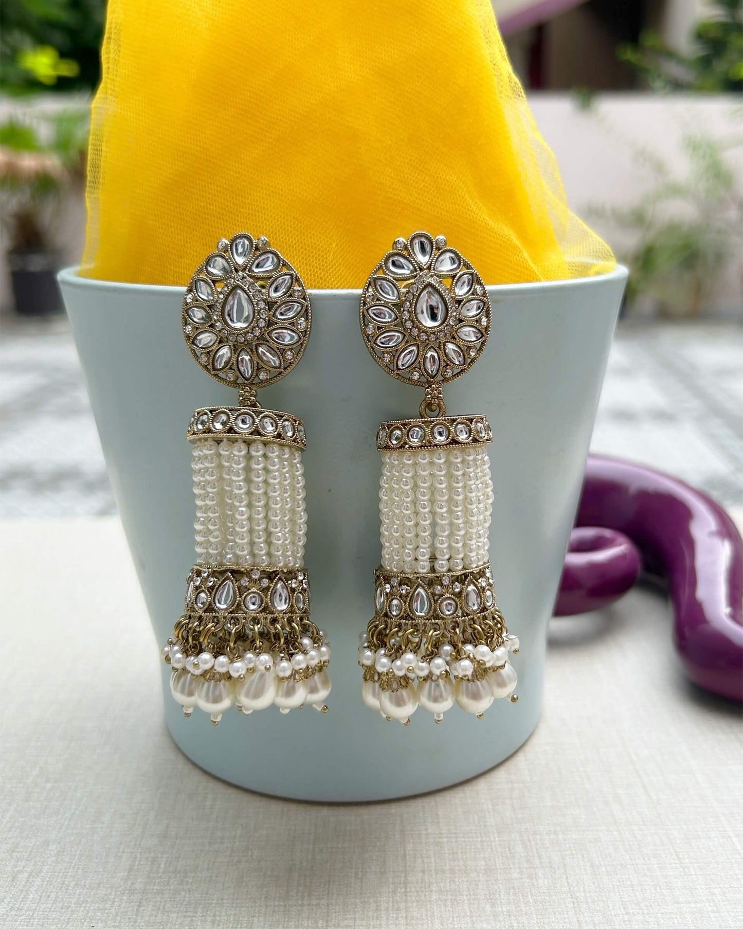 women jhumka