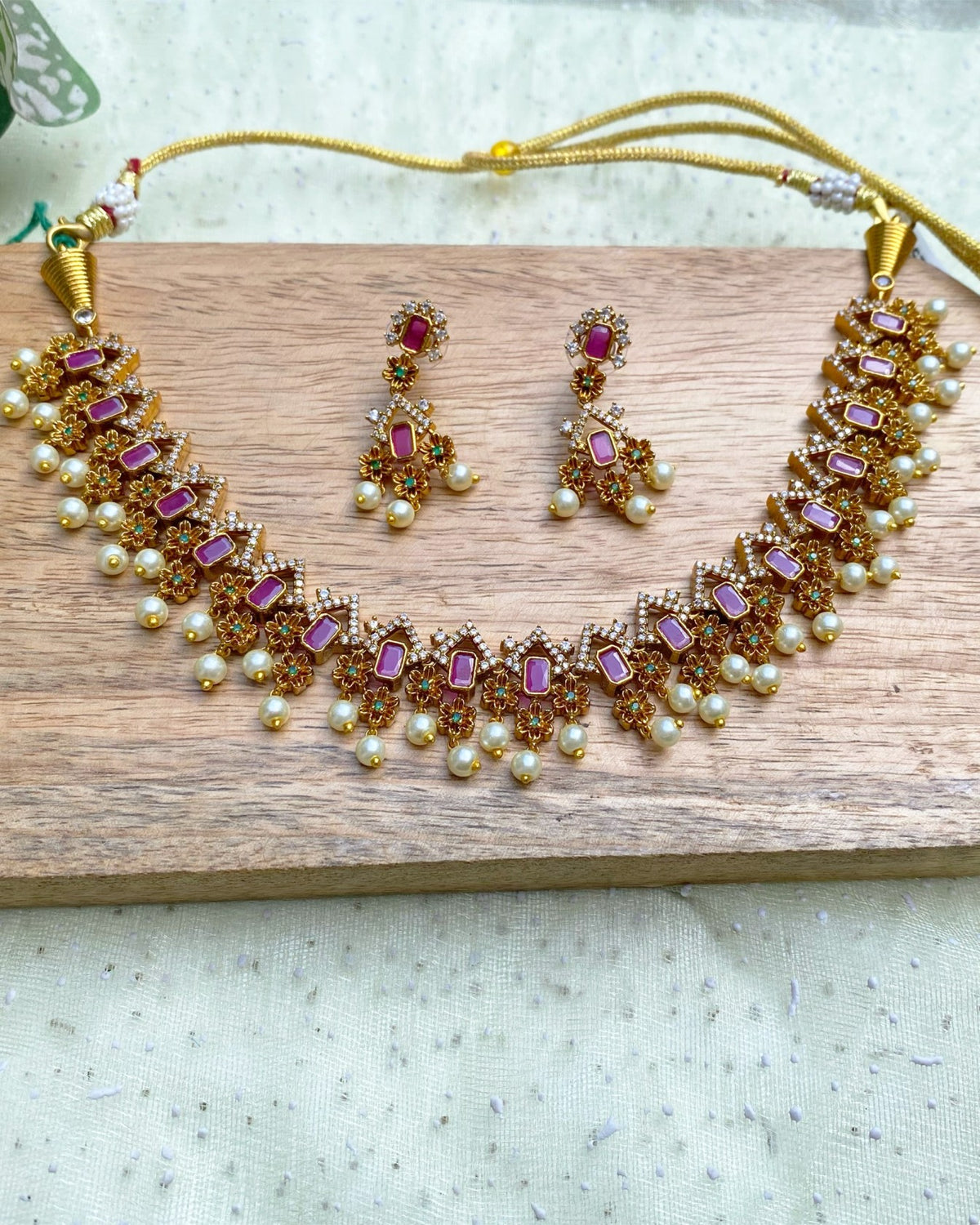 Ruby Pink Floral Lattice Necklace Set