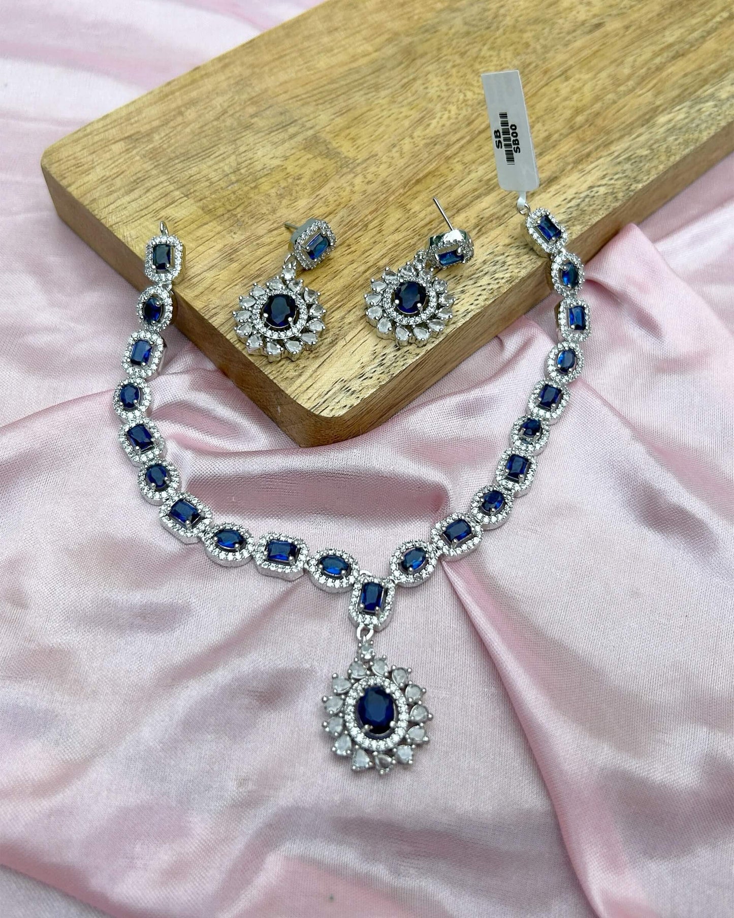 diamond necklace for her