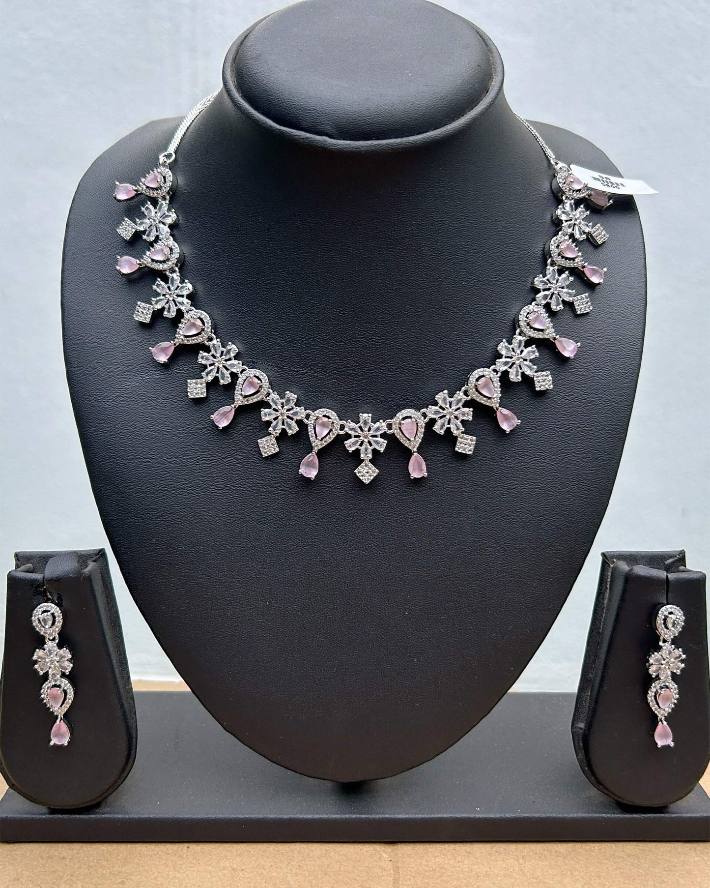 pink diamond necklace