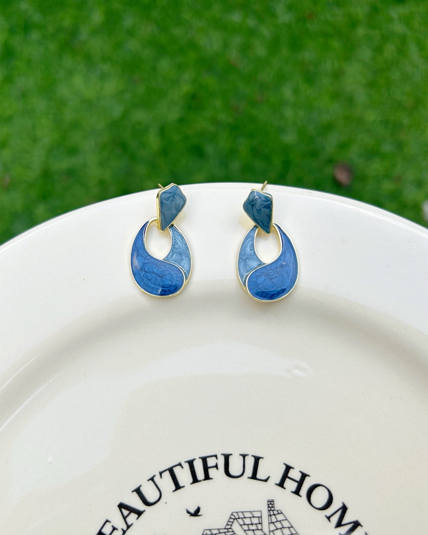 Enamel Dual Shade Earring