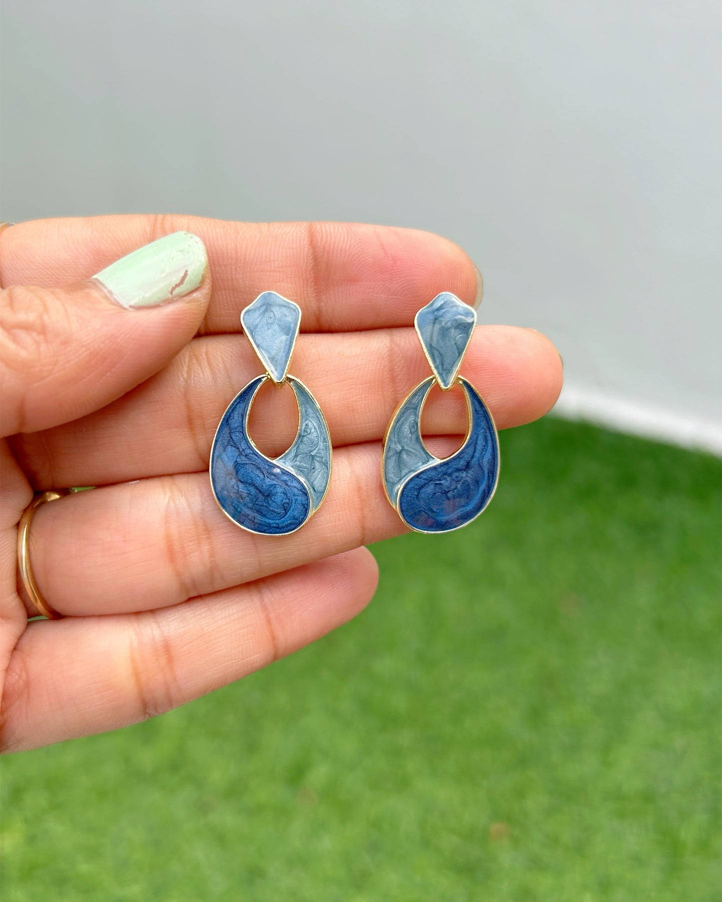 Enamel Dual Shade Earring