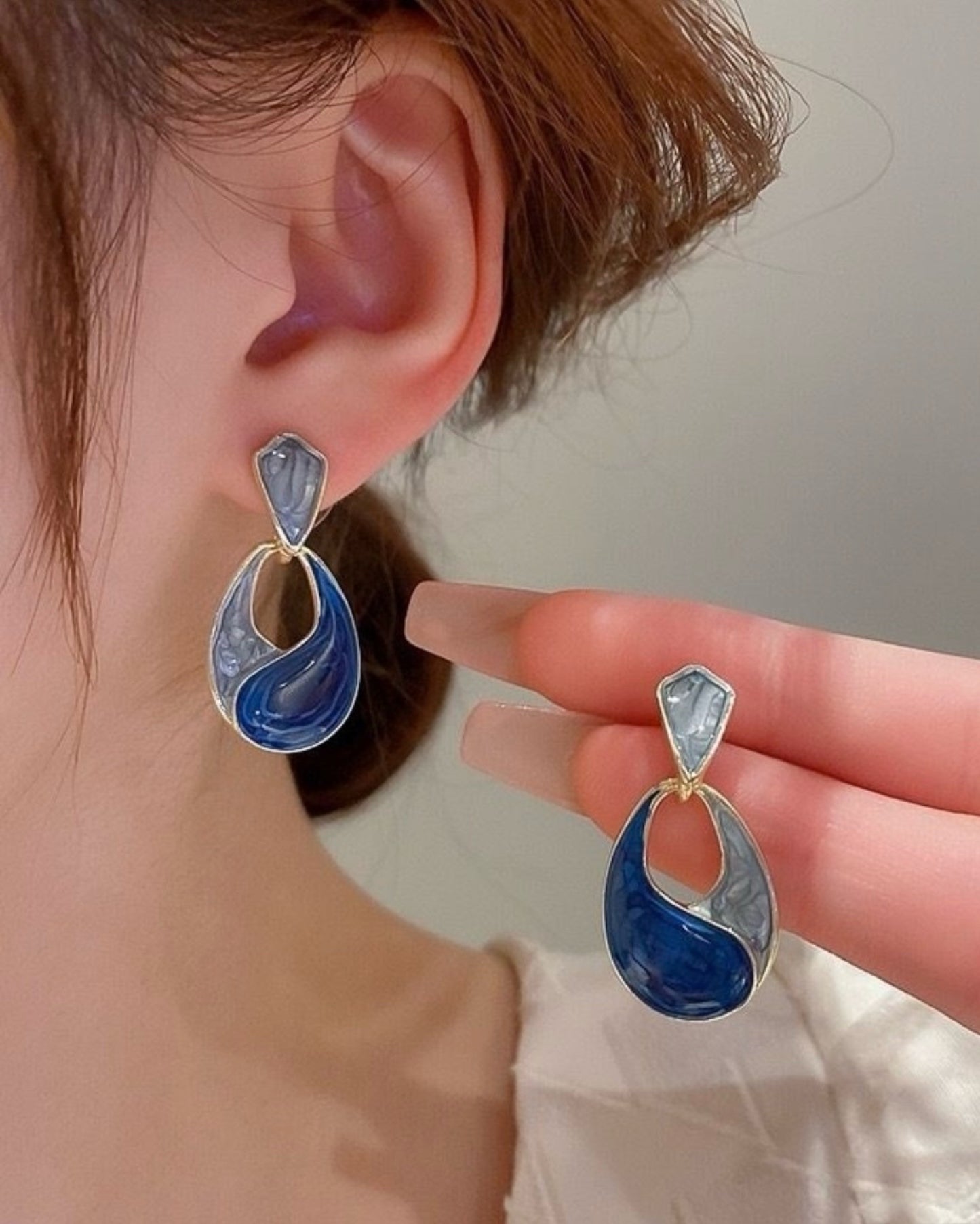 Enamel Dual Shade Earring