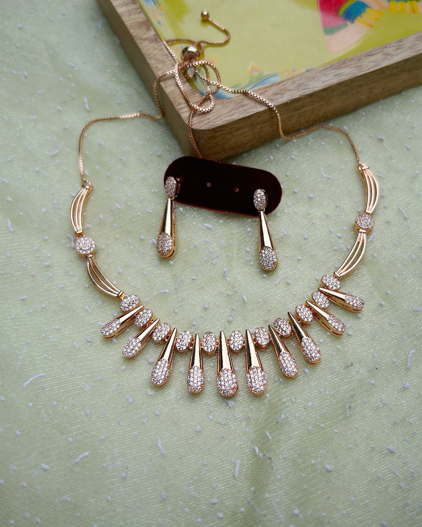Aurora Drape Necklace Set