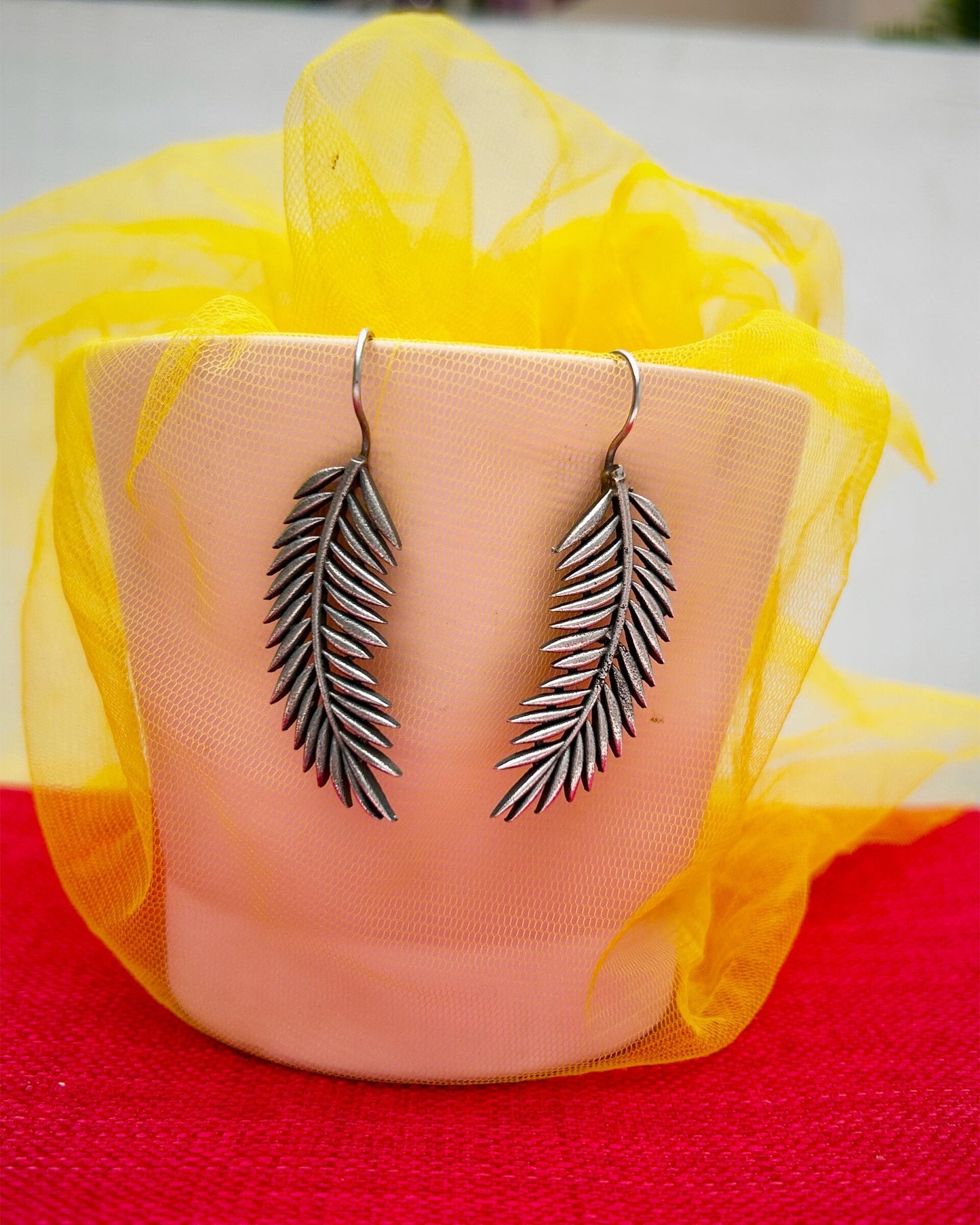 Leaf Antique Polish Dangler