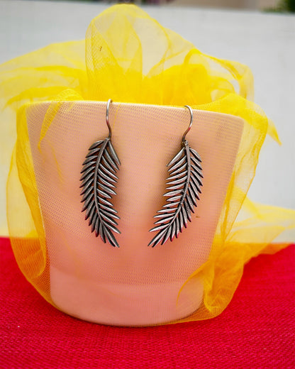 Leaf Antique Polish Dangler