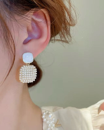 pearl hanging earrings