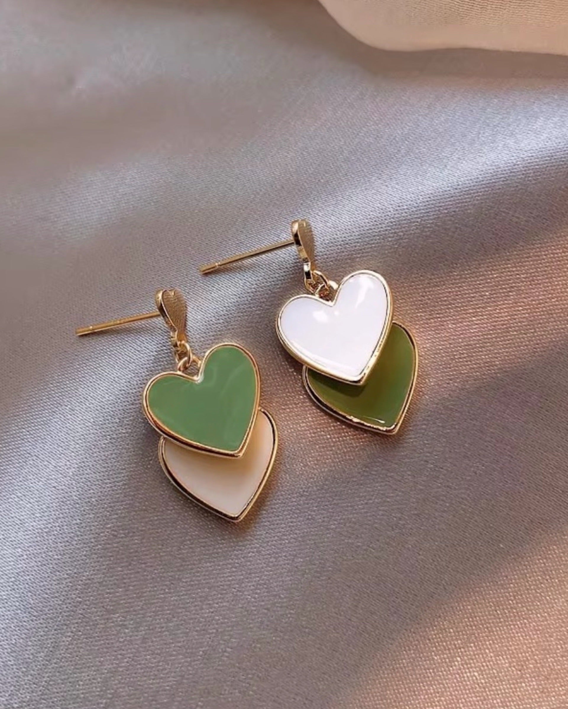 Trendy Earrings For Women I Velvet Box