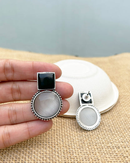 Bina Black & Grey Studs Earring