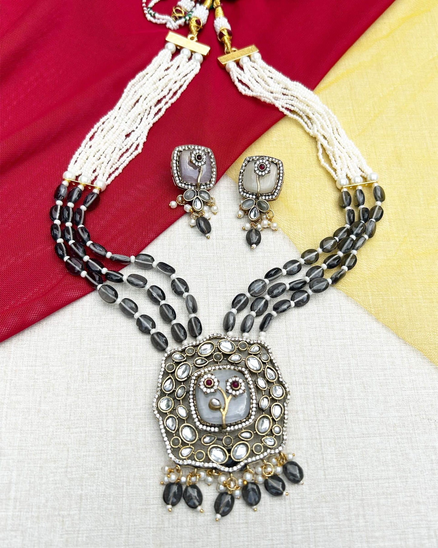 long necklace design