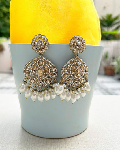 womens pearl earrings