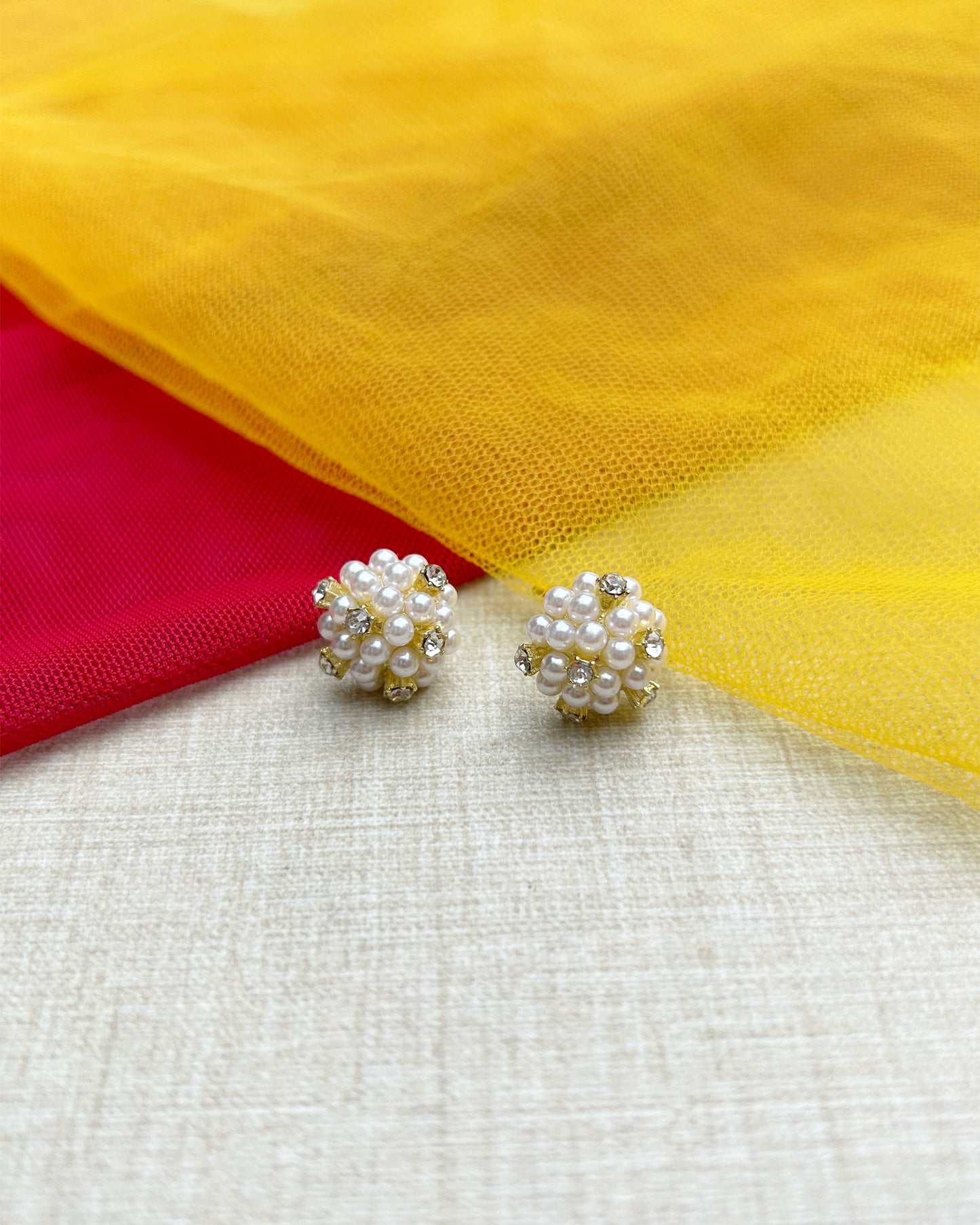 small pearl stud earrings