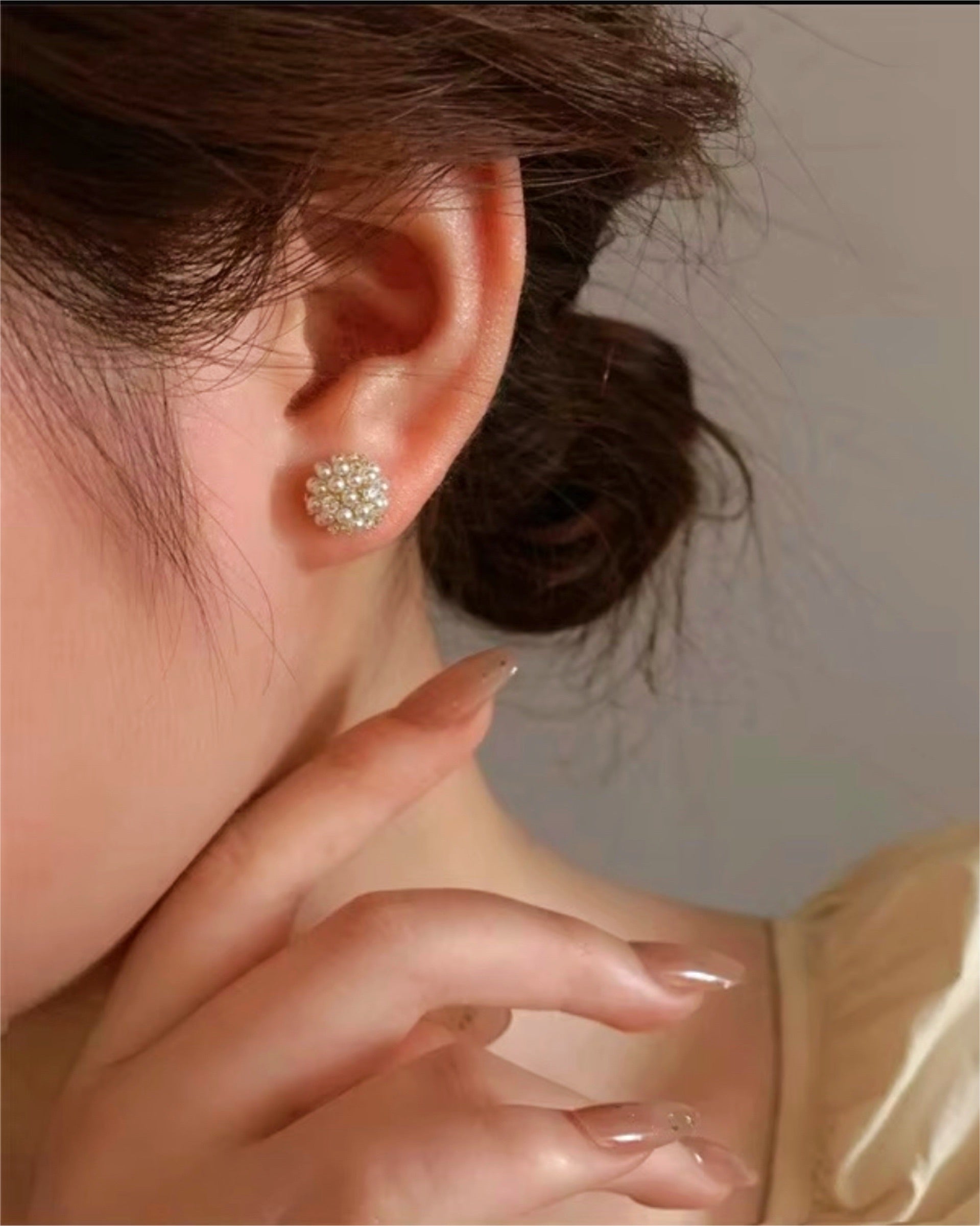 small pearl stud earrings
