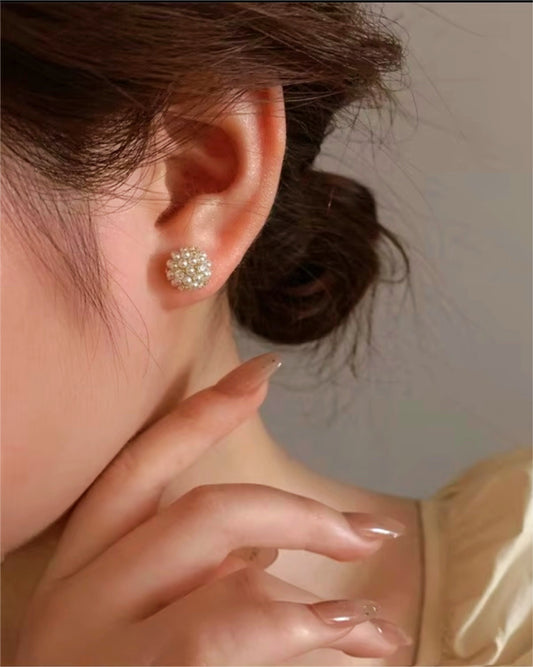 small pearl stud earrings