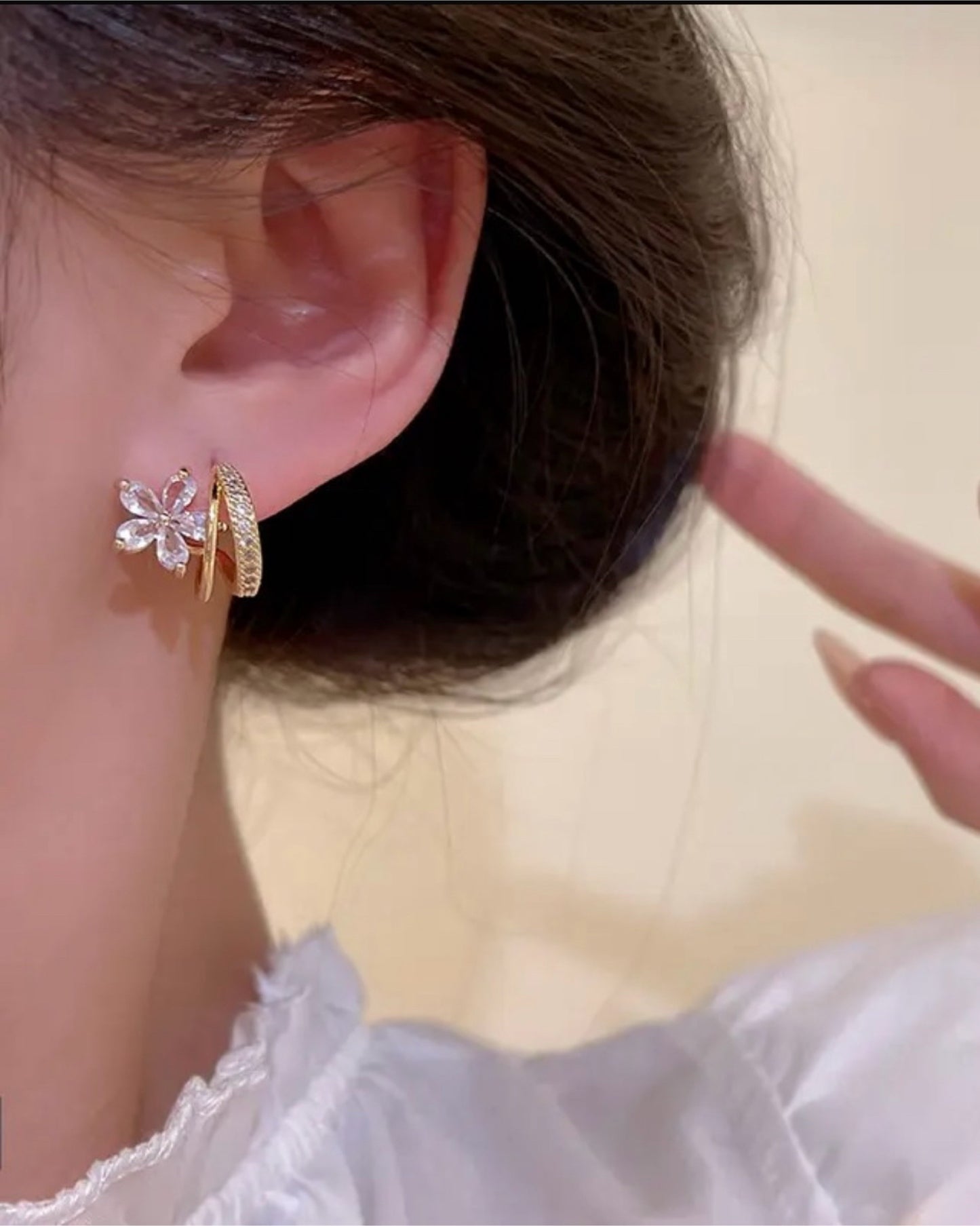 floral earrings gold