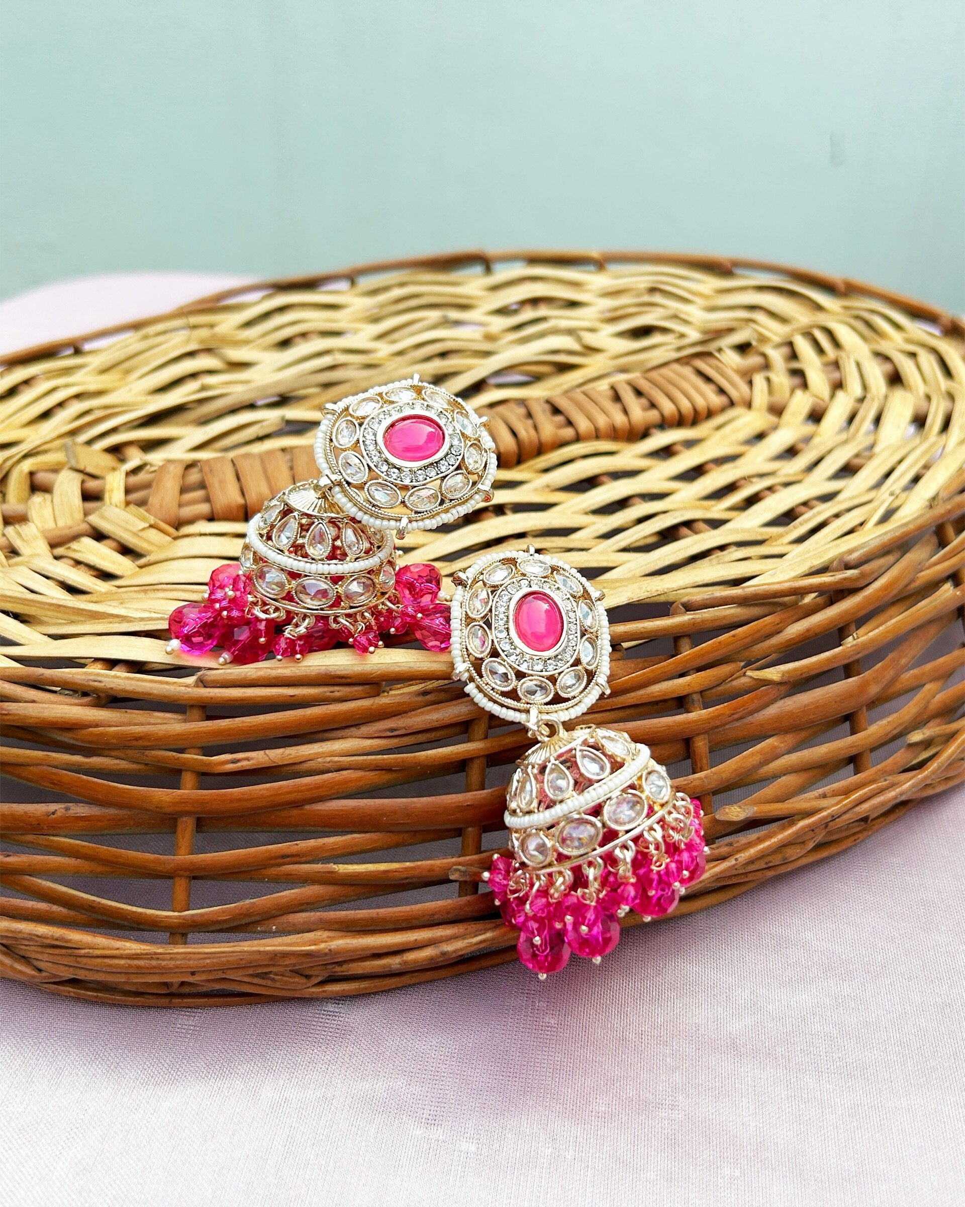 women jhumka