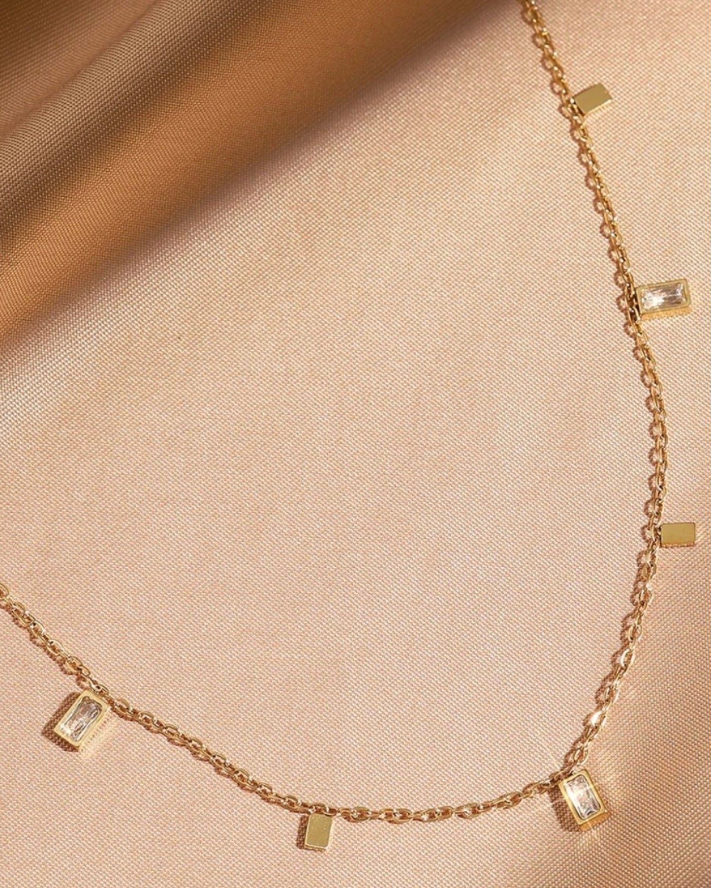 anti tarnish necklace