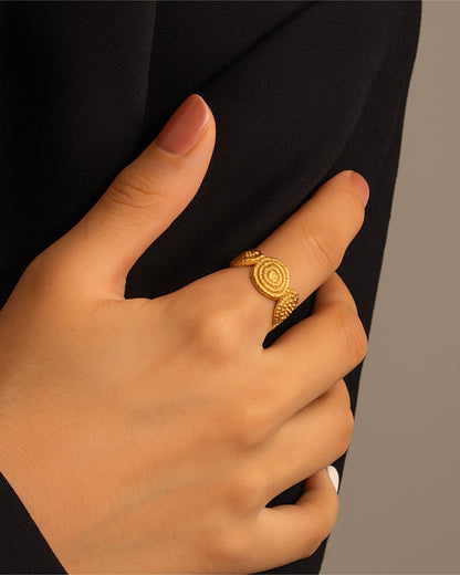 spiral finger ring gold