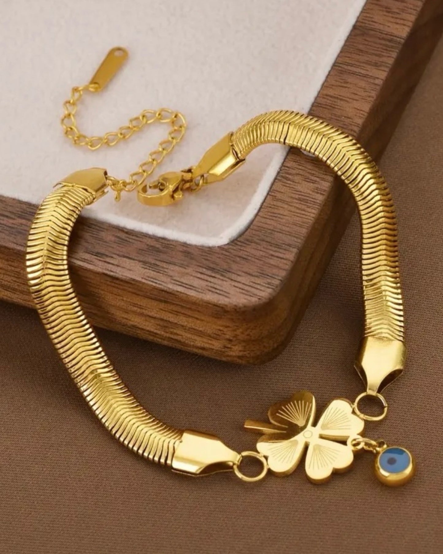 Snake Chain Leaf Bracelet