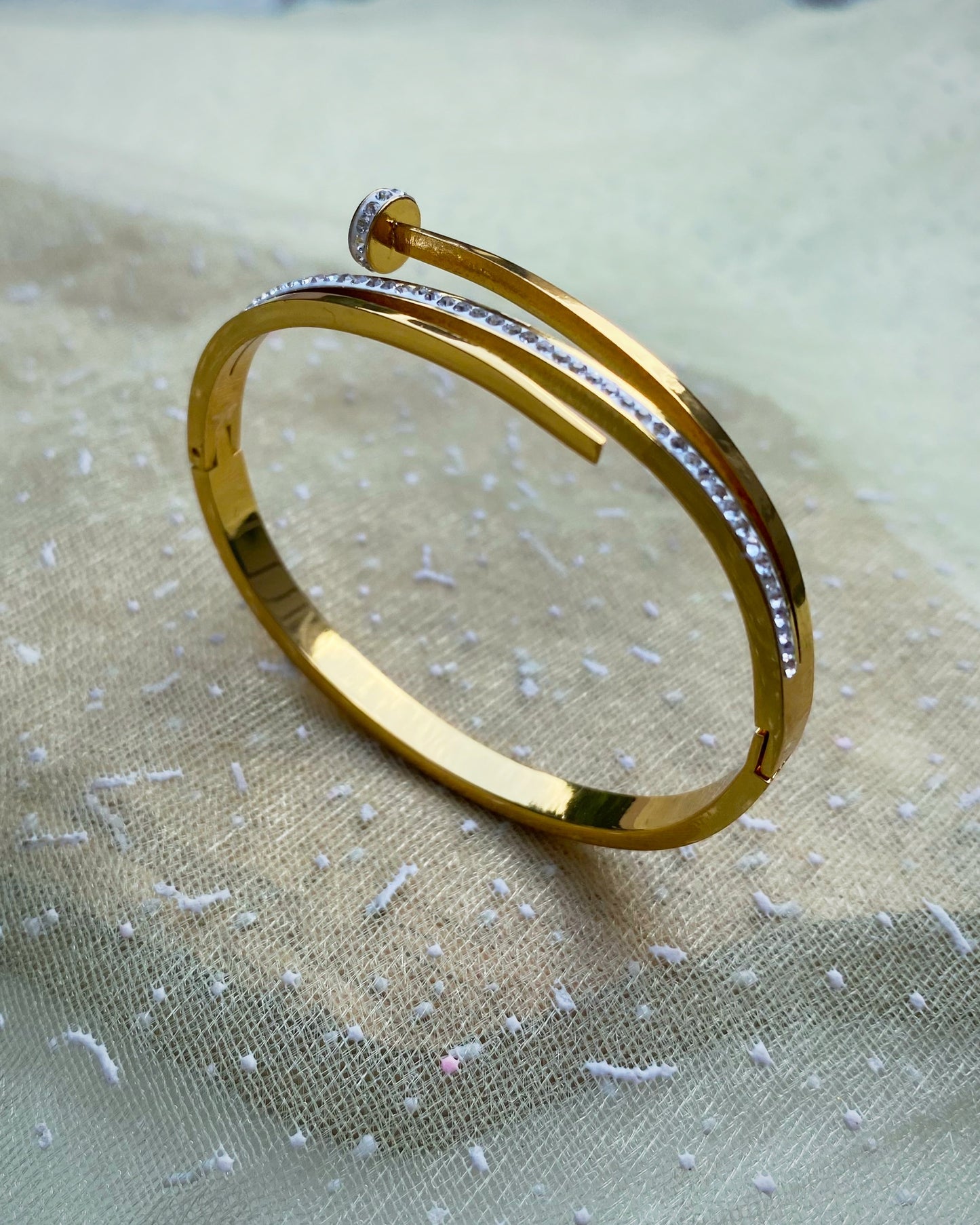 Nail / Wrap Bypass Bangle