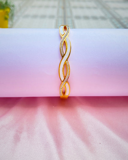 Wave / Infinity Design Bangle