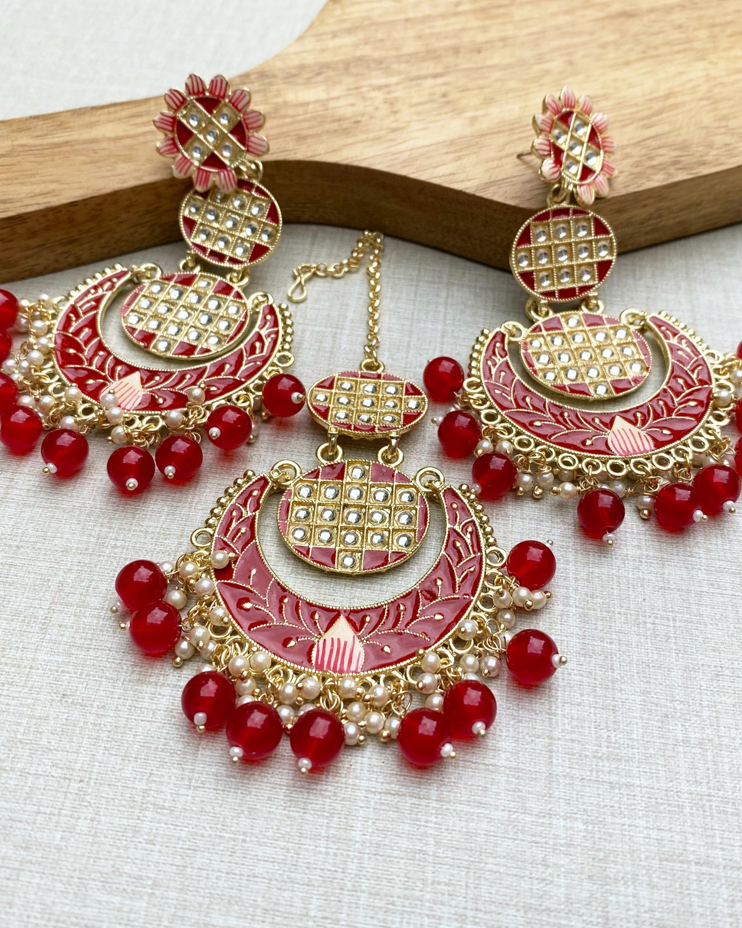 Red Crimson Grid Tassel Earring With Maang Tika