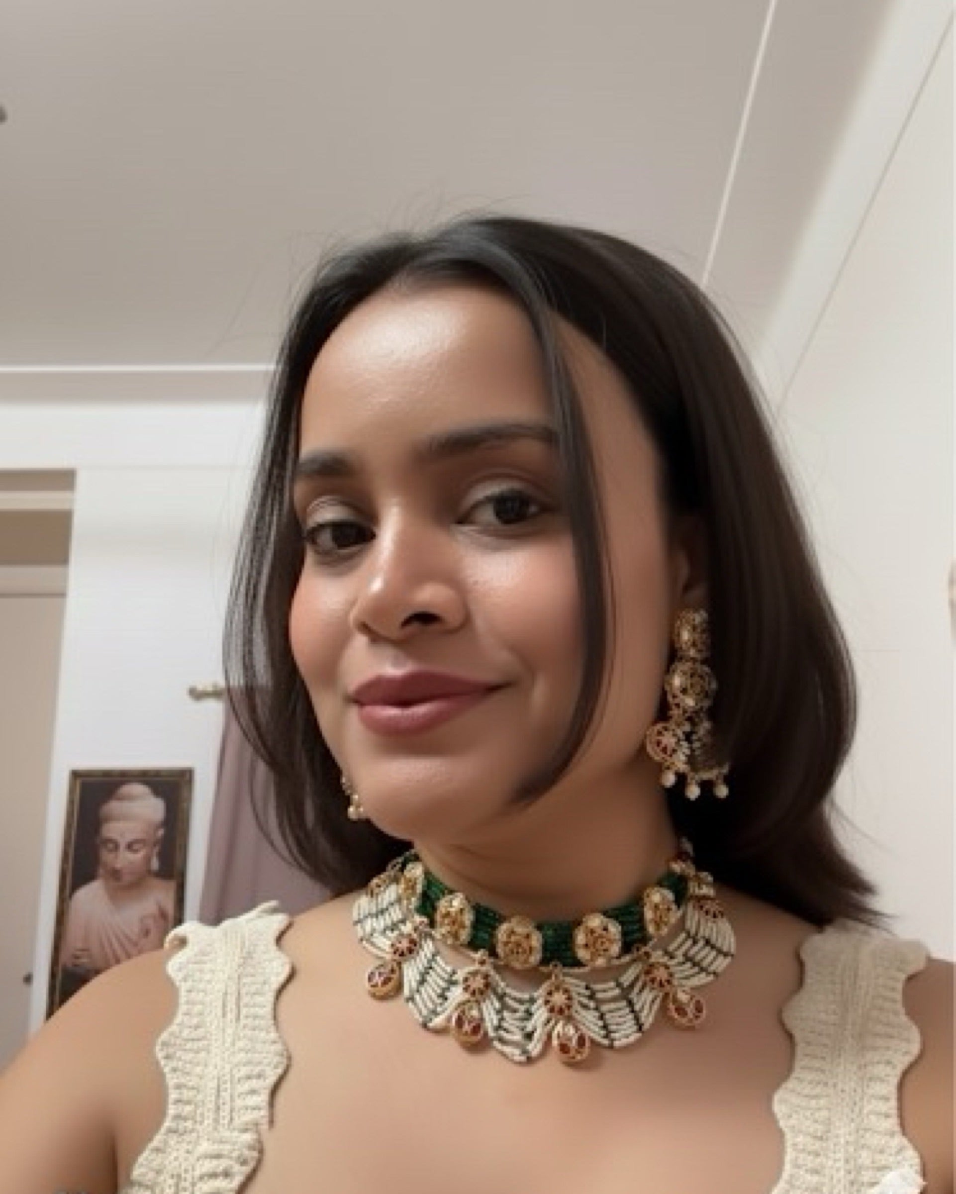 pearl necklace and earring set