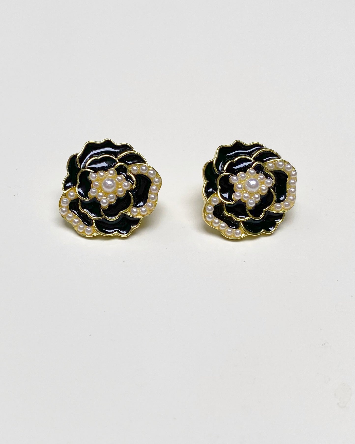 Black Noir Pearl Blossom Studs