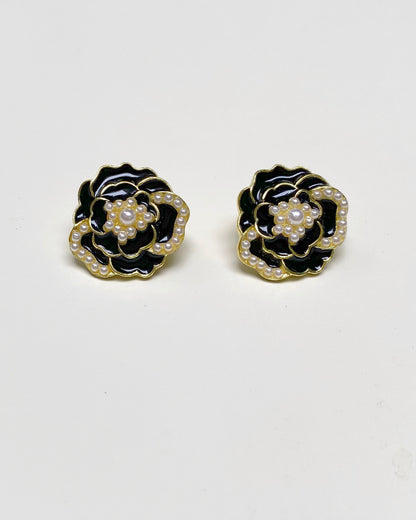 Black Noir Pearl Blossom Studs