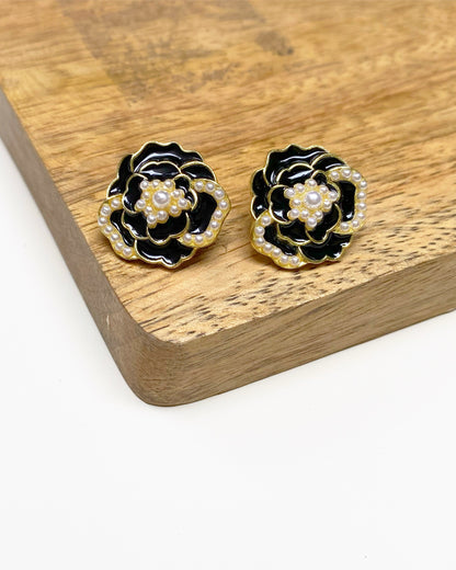 Black Noir Pearl Blossom Studs