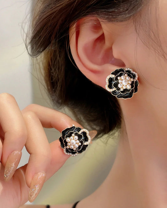 Black Noir Pearl Blossom Studs