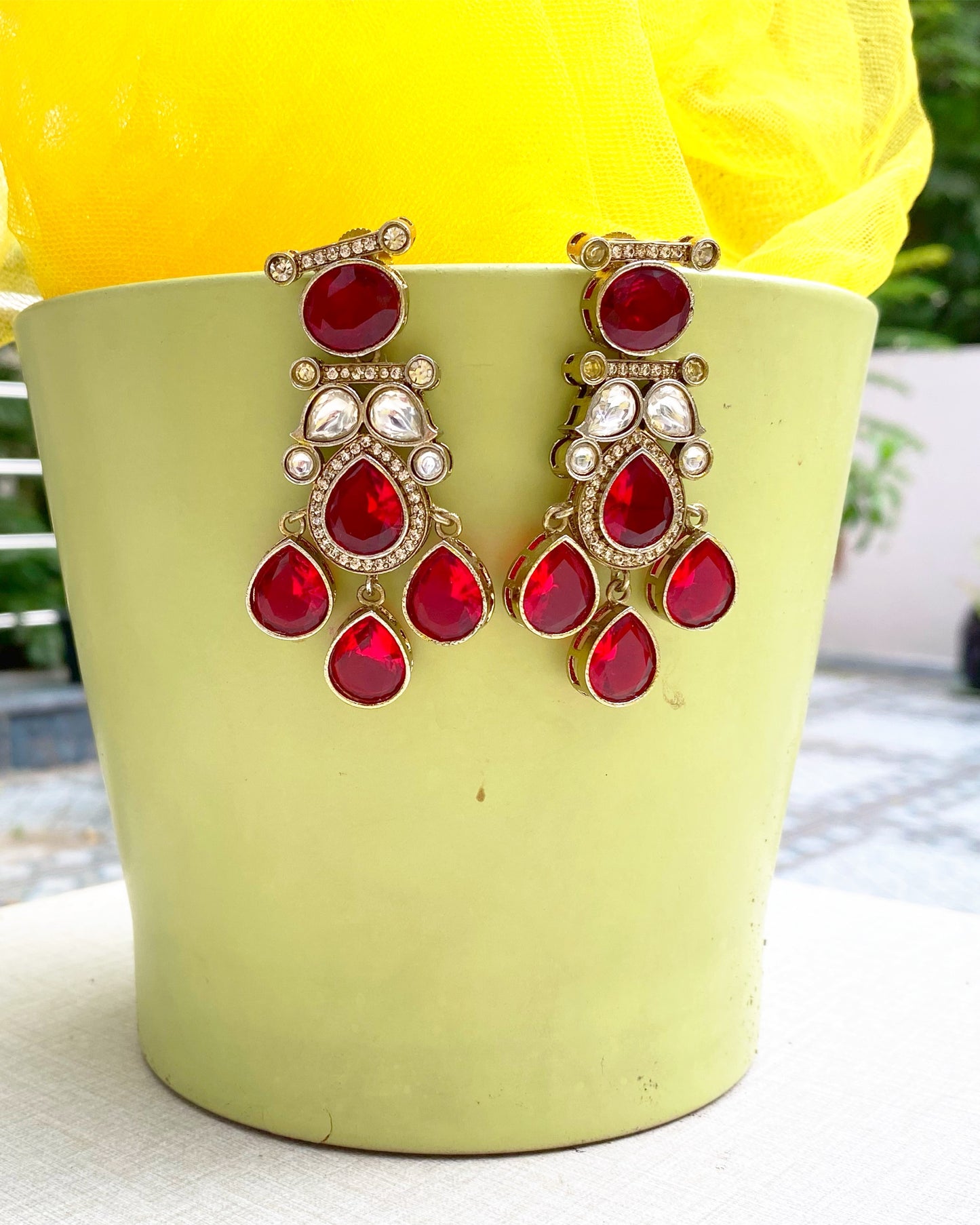 Deep Red Regent Kundan Earring