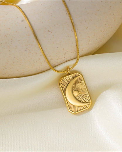 ladies chain design