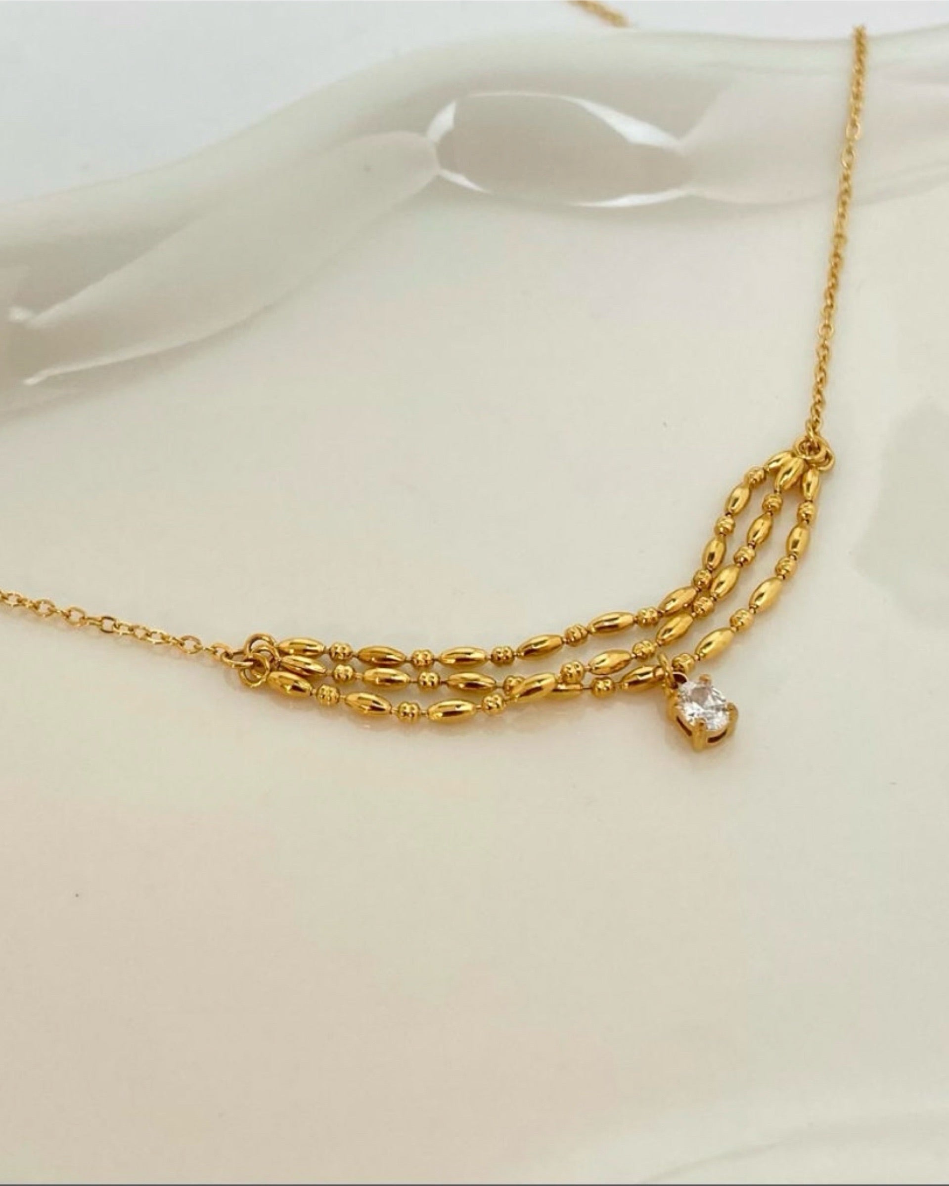 layering chain necklaces