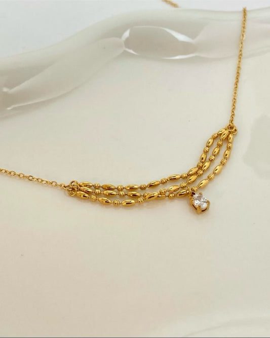 layering chain necklaces