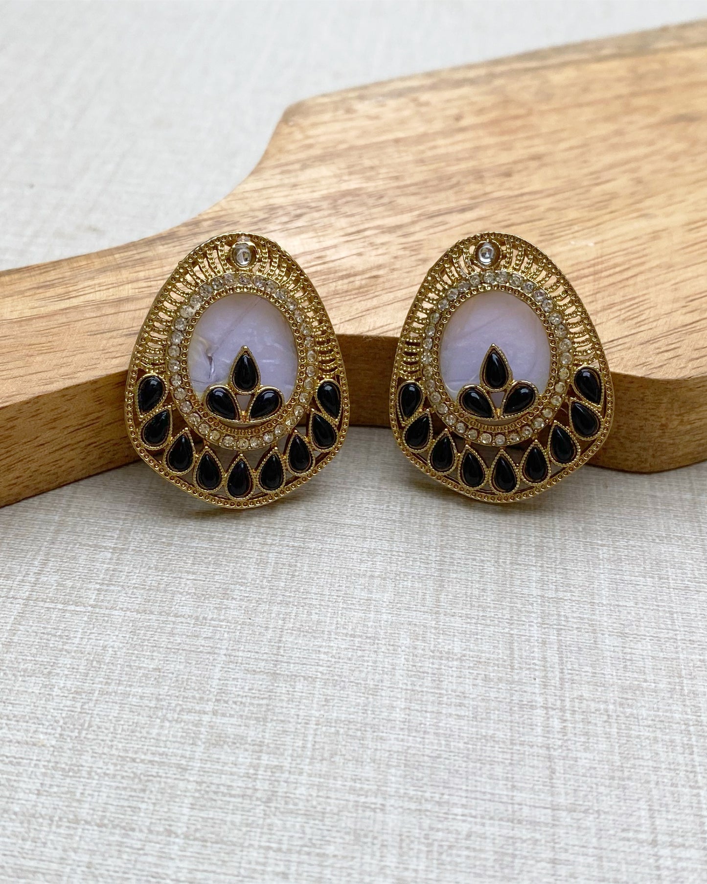 Black Regal Teardrop Stud Earrings