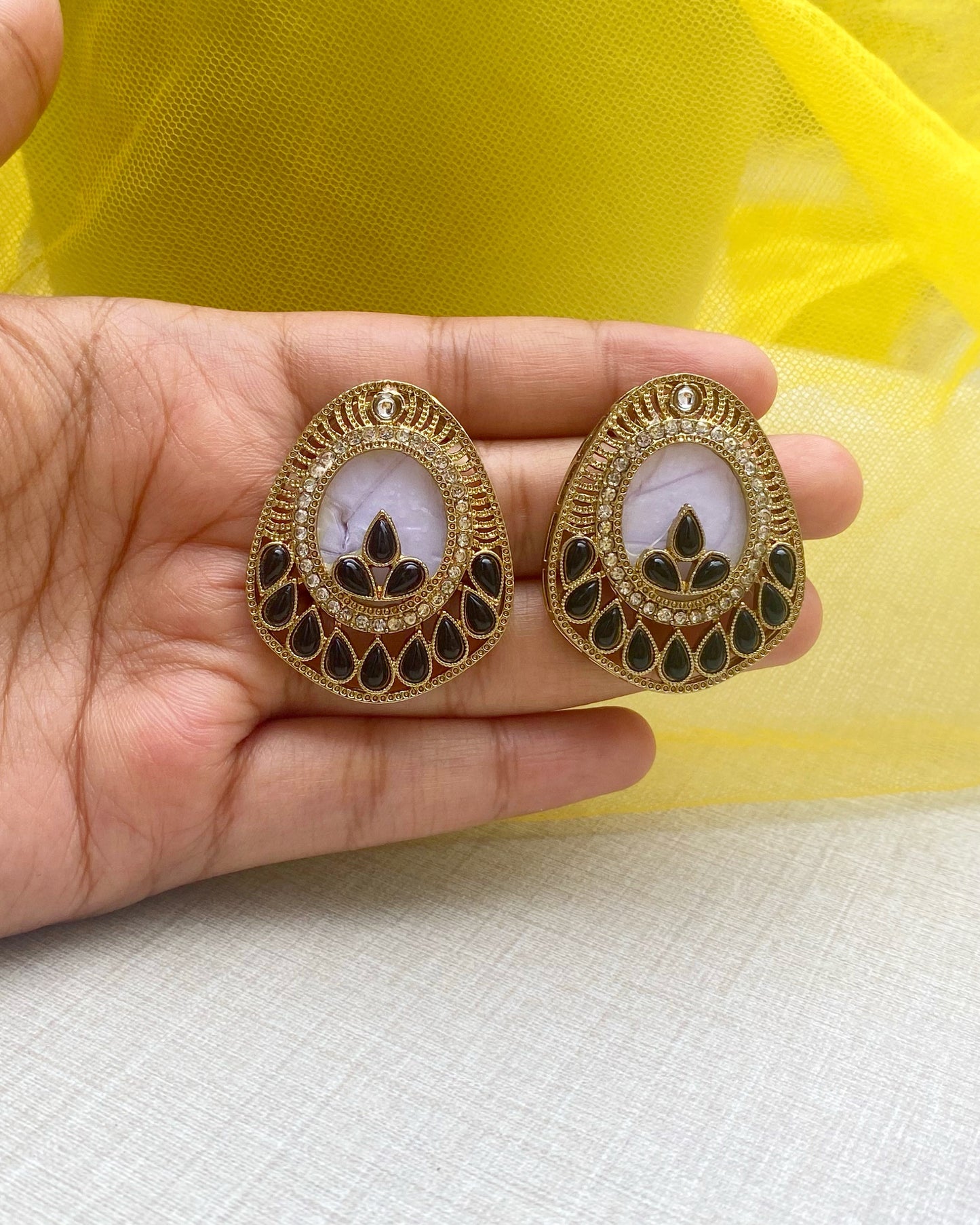 Black Regal Teardrop Stud Earrings