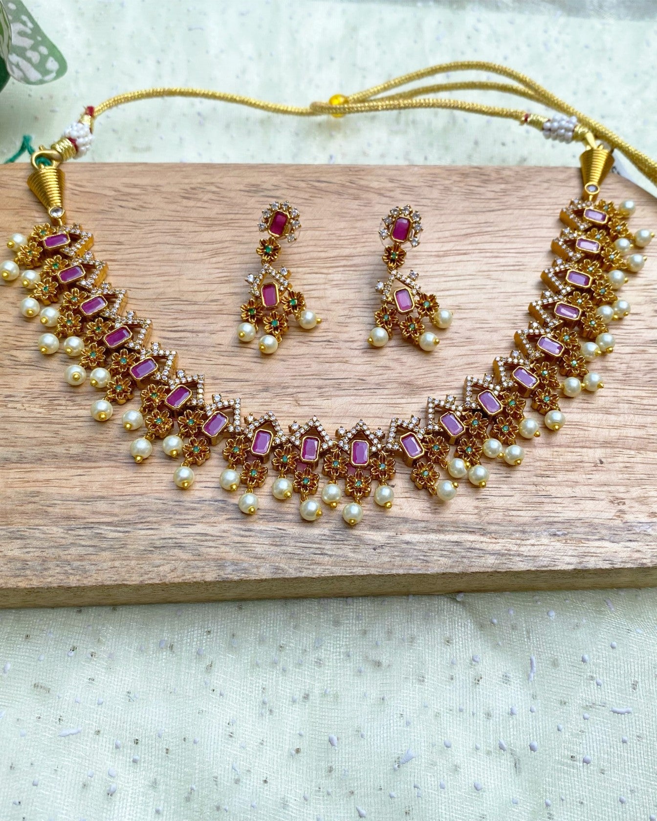 Ruby Pink Floral Lattice Necklace Set