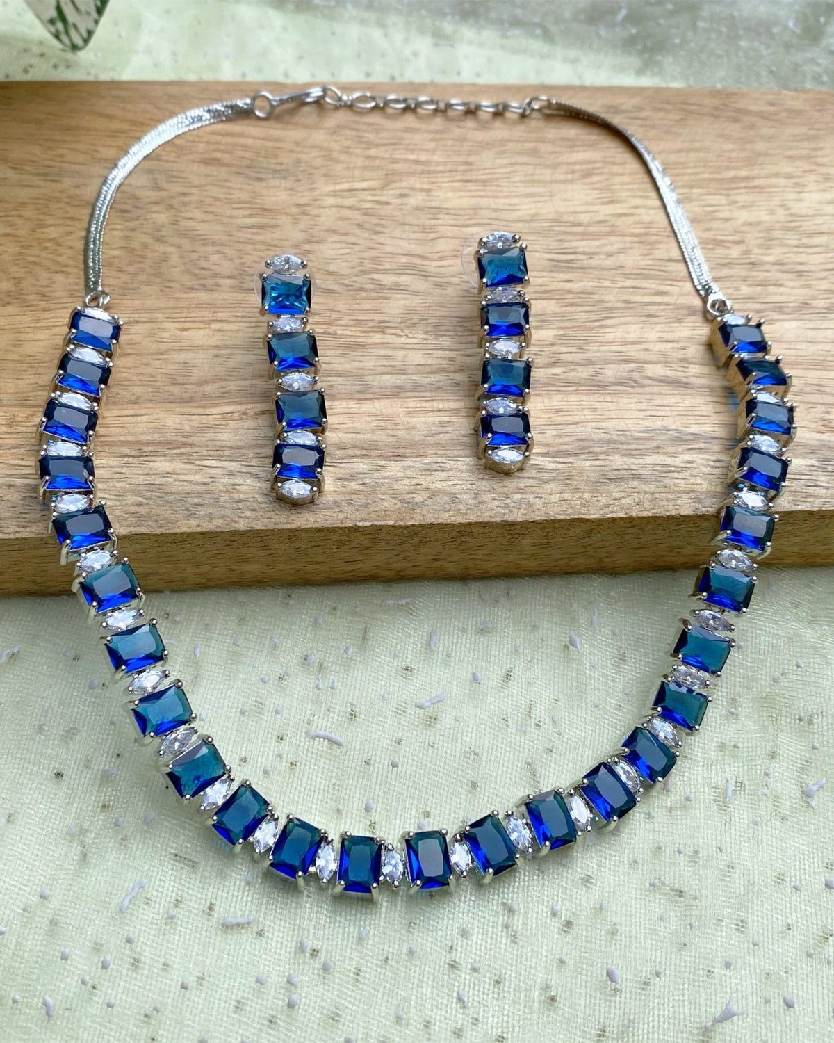 Sapphire Blue Rectangular Solitaire Necklace Set