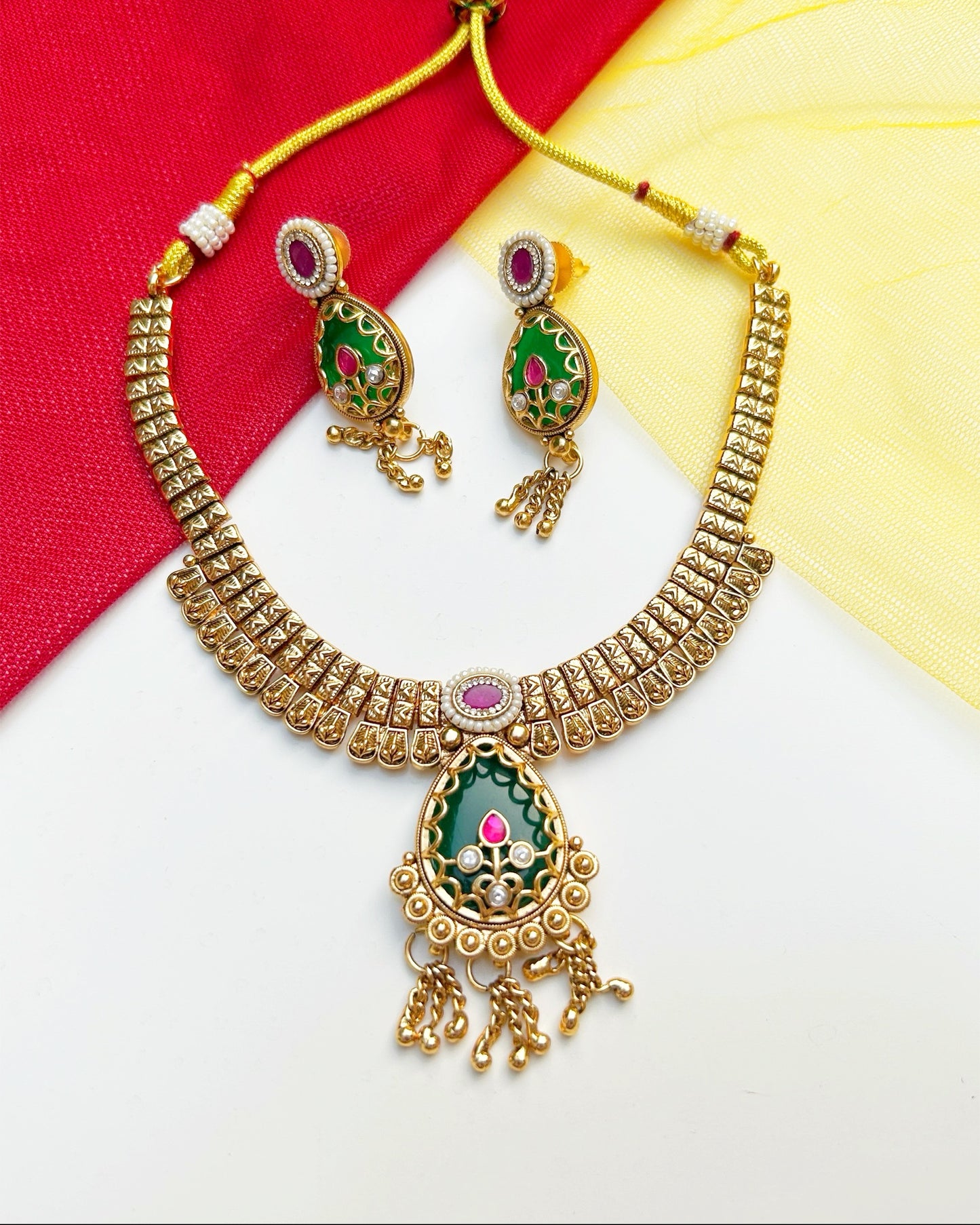 Emerald Green Filigree Pear-Drop Necklace Set