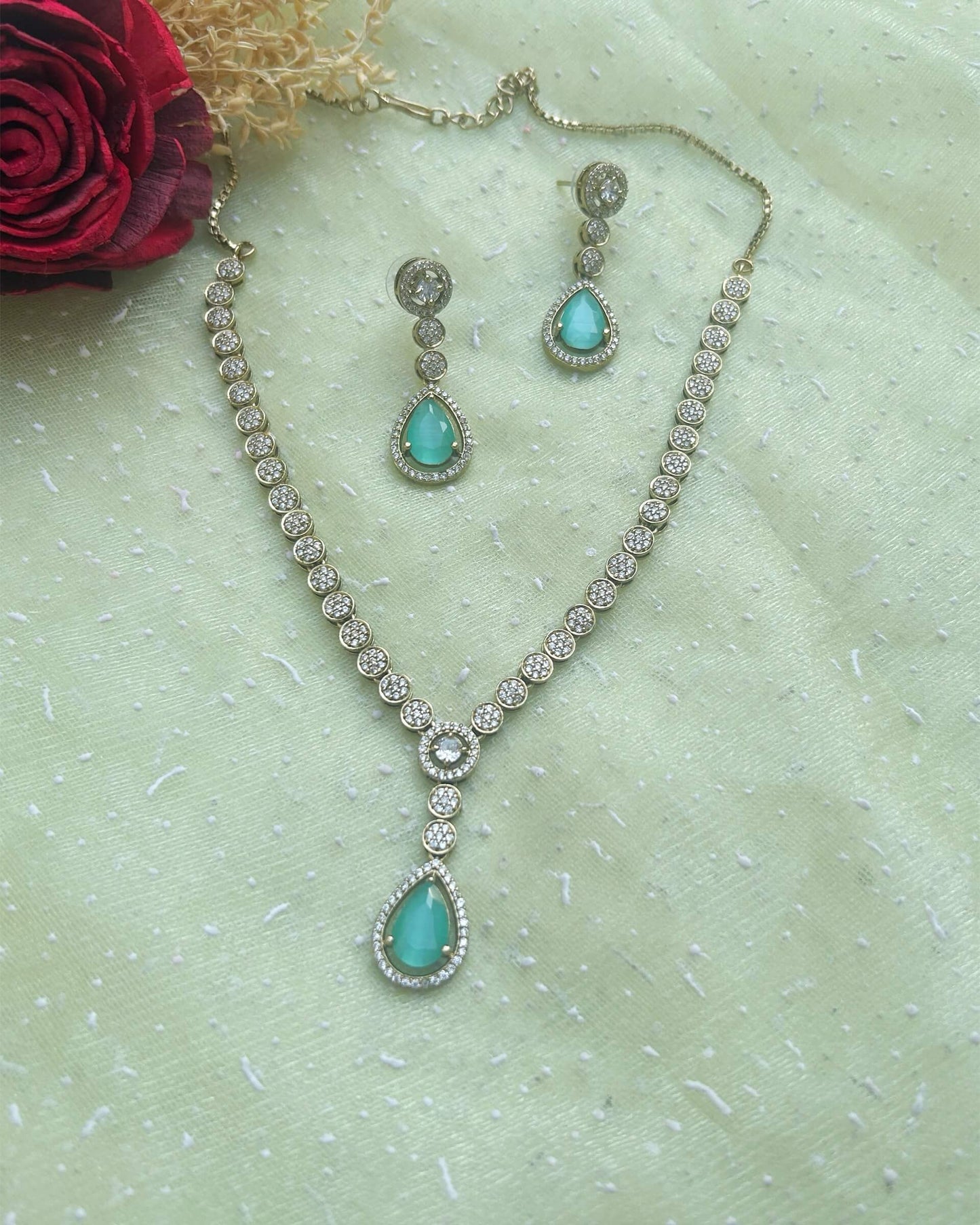 Sea Green Royal Dew Drop Set