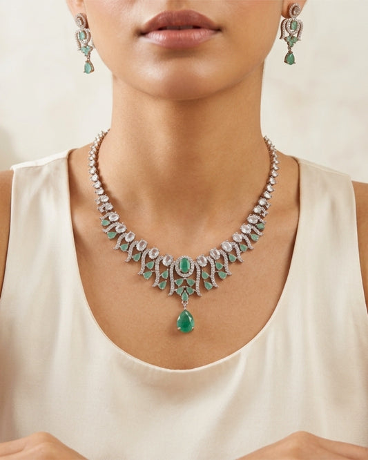 Emerald Glow Drop Necklace Set