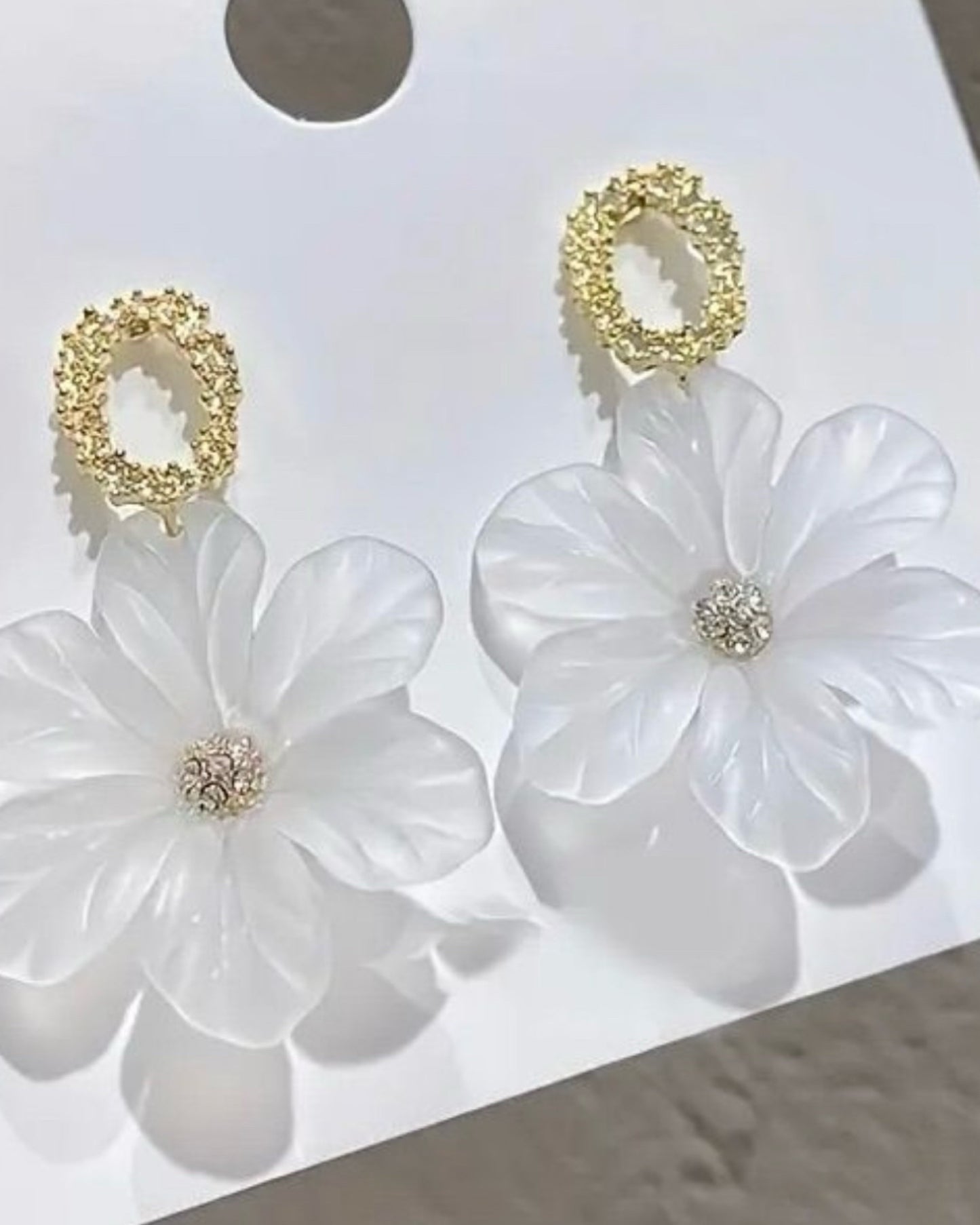 flower stud earrings