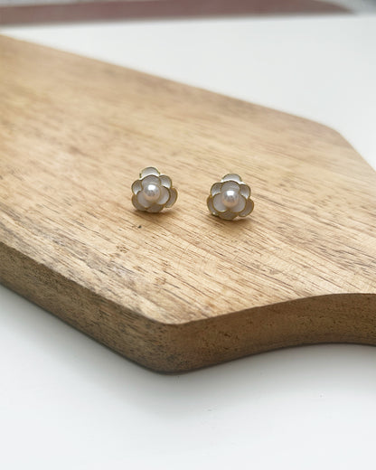 White Flower Stud Earring